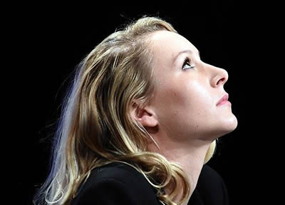 Marion Maréchal-Le Pen: joven, bella, católica, política y… reza en latín