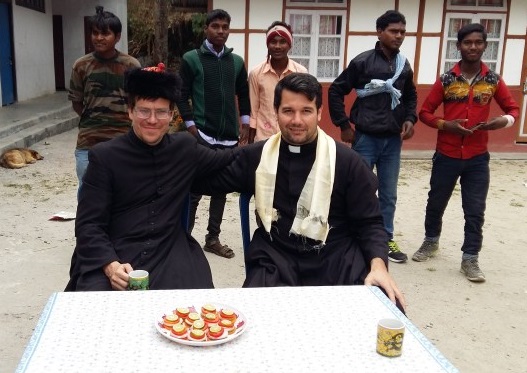 Padre: “¿a qué congregación pertenece?” San Elías