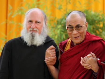 Anselm Grün: un hereje en la playa