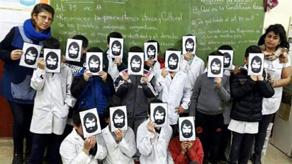 Apoyo a la guerrilla de los ’70 en pleno siglo XXI