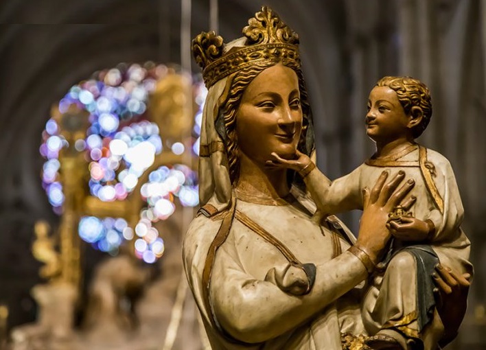 “La mujer se salvará por la maternidad”. Sermón para el día de la madre