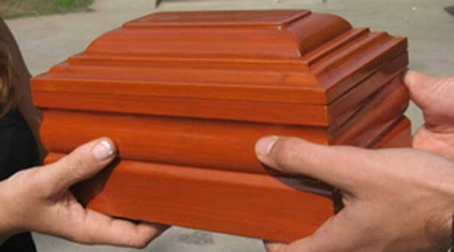 ¿Se puede cremar a los difuntos?