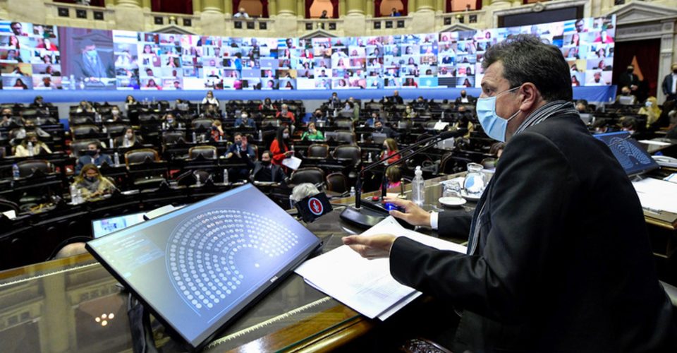 Alumno de ESI (“educación sexual integral”) discriminado…