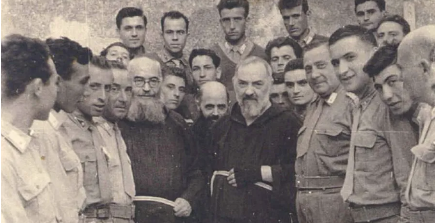 El padre Pío y los aviadores