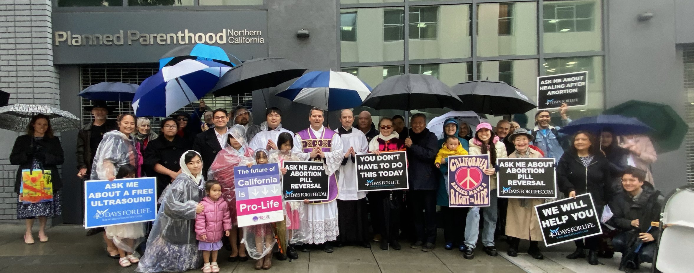 Celebrando Misa en ‘Planned Parenthood’